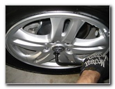 Hyundai-Santa-Fe-Rear-Brake-Pads-Replacement-Guide-002