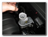 Hyundai-Santa-Fe-Rear-Brake-Pads-Replacement-Guide-003