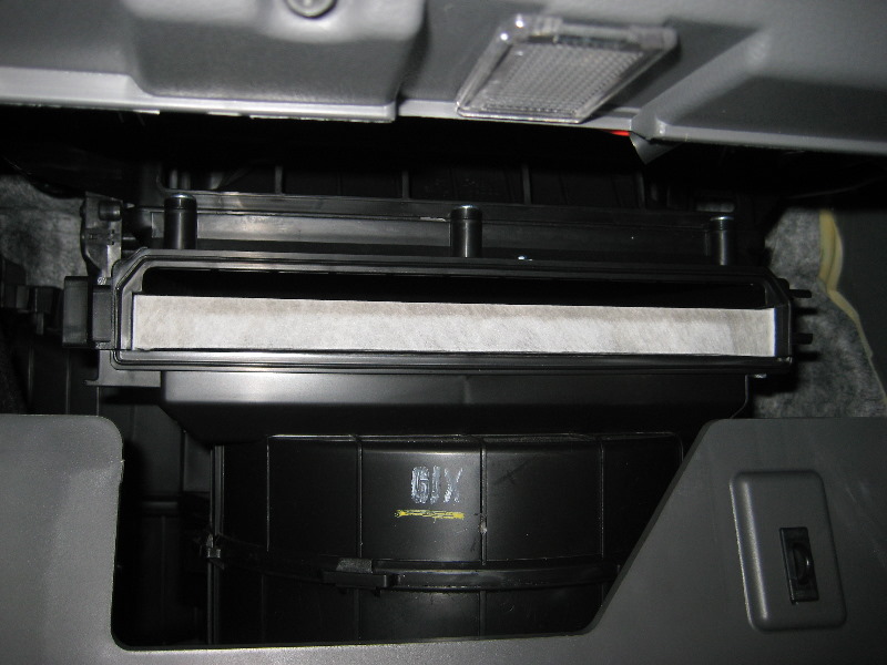 Hyundai-Sonata-HVAC-Cabin-Air-Filter-Replacement-Guide-023