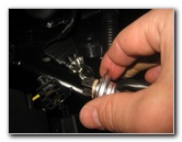 Hyundai-Veloster-Headlight-Bulbs-Replacement-Guide-009