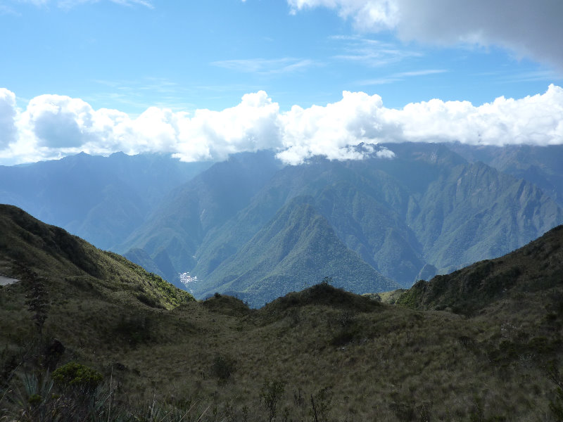 Inca-Hiking-Trail-To-Machu-Picchu-Peru-290