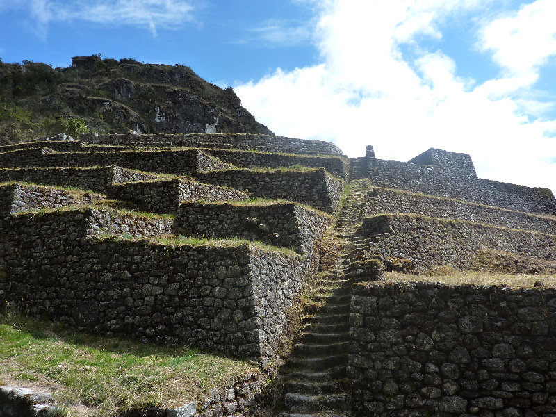 Inca-Hiking-Trail-To-Machu-Picchu-Peru-311