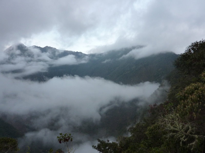 Inca-Hiking-Trail-To-Machu-Picchu-Peru-321
