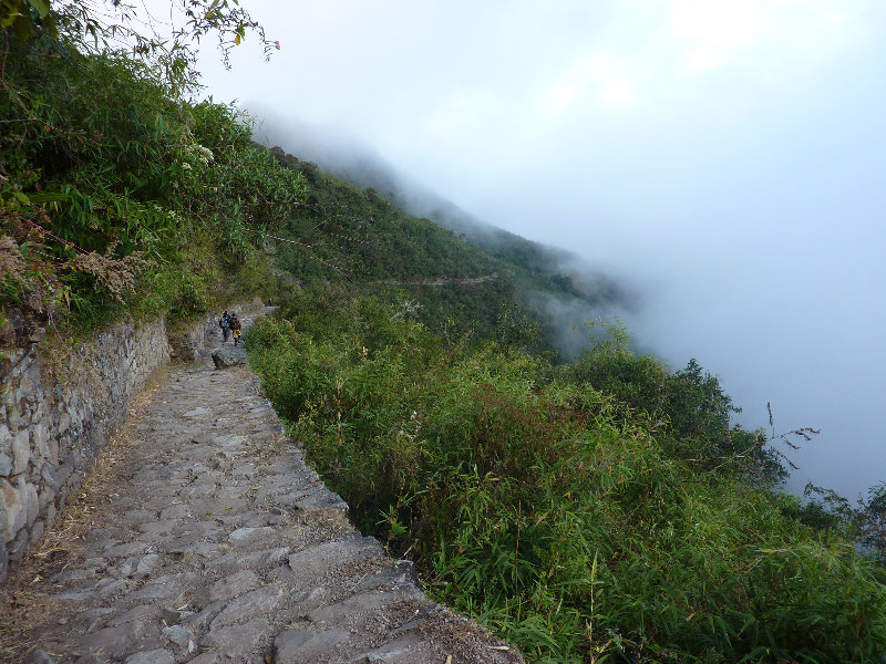 Inca-Hiking-Trail-To-Machu-Picchu-Peru-350