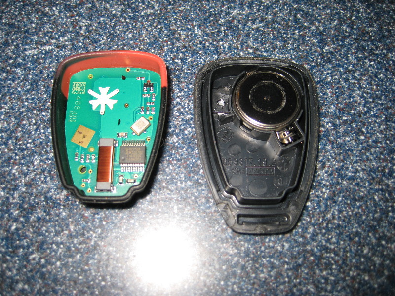 Jeep-Liberty-Key-Fob-Battery-Replacement-Guide-005