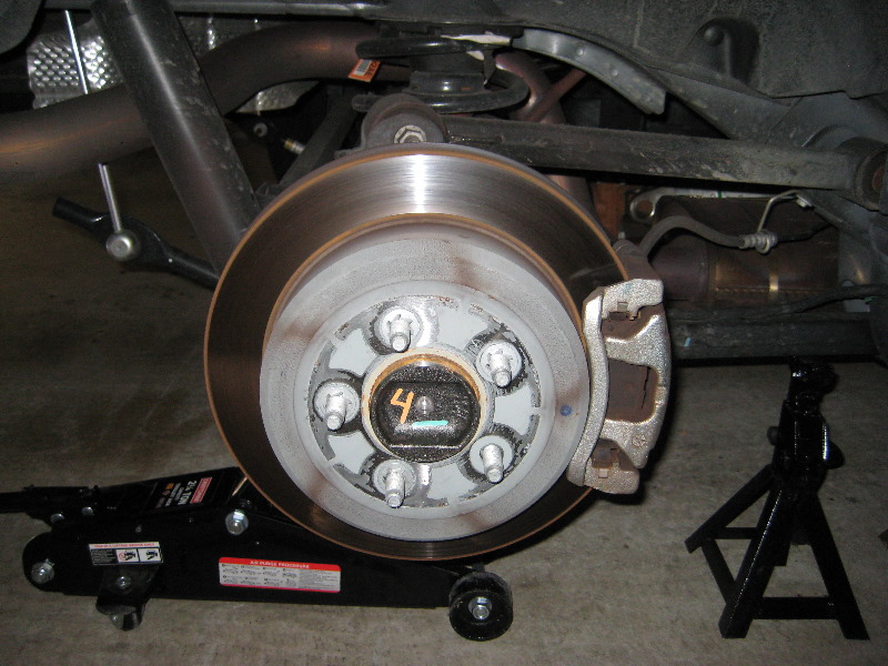 How to change brakes and rotors on a jeep