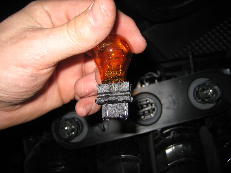 Jeep-Liberty-Tail-Light-Bulbs-Replacement-Guide-012