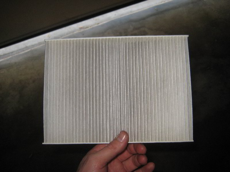 Jeep-Renegade-Cabin-Air-Filter-Replacement-Guide-031