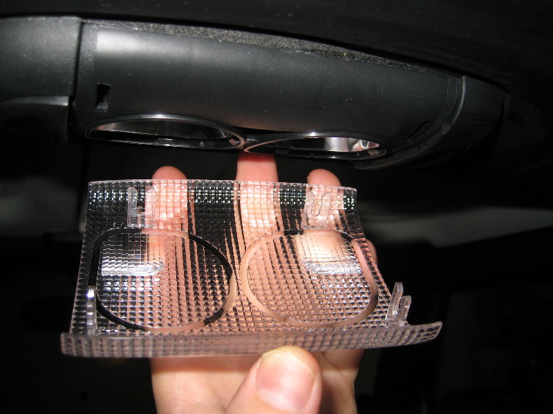 JeepWranglerDomeLightBulbsReplacementGuide012