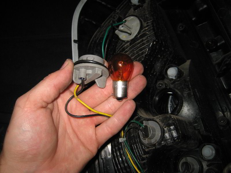 Kia-Soul-Tail-Light-Bulbs-Replacement-Guide-022