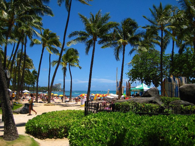 Kuhio-Beach-Park-Waikiki-Beach-Honolulu-Oahu-Hawaii-001