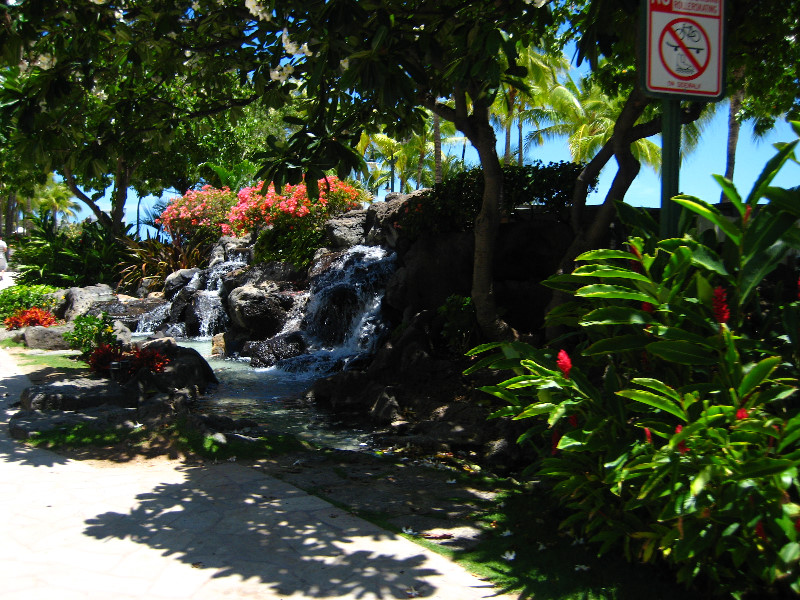 Kuhio-Beach-Park-Waikiki-Beach-Honolulu-Oahu-Hawaii-005