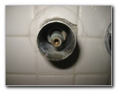 Leaking-Shower-Tub-Faucet-Valve-Stem-Replacement-Guide-013
