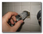 Leaking-Shower-Tub-Faucet-Valve-Stem-Replacement-Guide-048