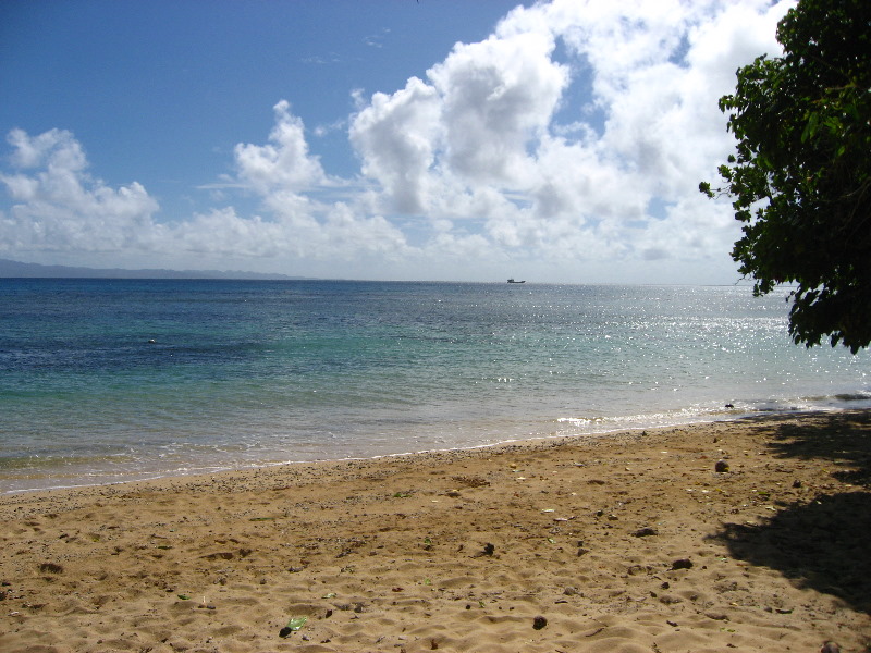 Maravu-Resort-Beverlys-Campground-Beach-Taveuni-Fiji-039