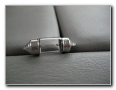 Mazda-CX-9-Dome-Light-Bulb-Replacement-Guide-006