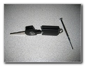 Mazda-CX-9-Key-Fob-Remote-Control-Battery-Replacement-Guide-004