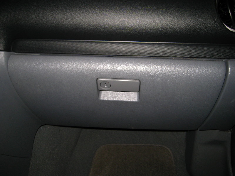Mazda-Mazda6-Cabin-Air-Filter-Replacement-Guide-033