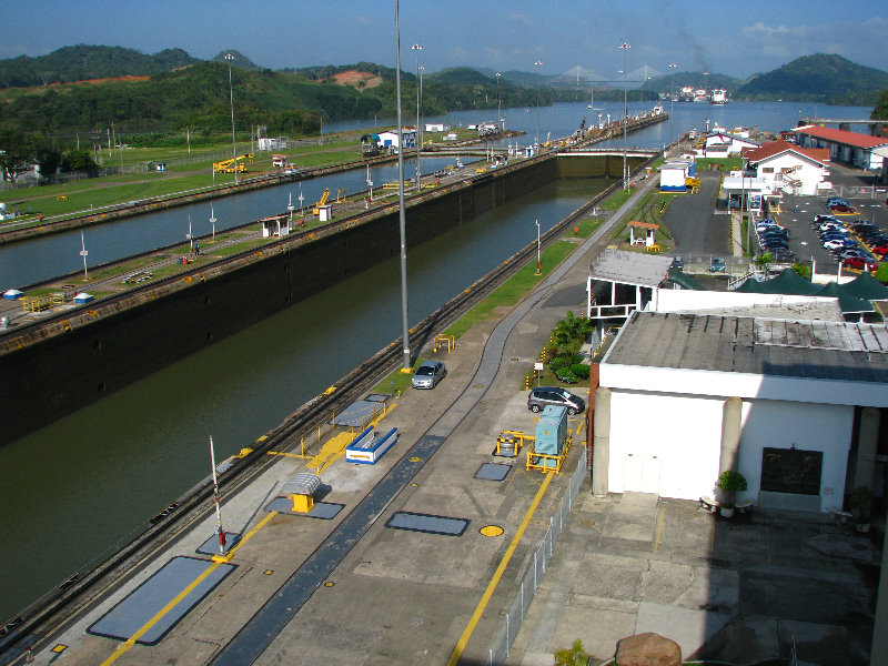 Miraflores-Locks-Panamax-Ship-Panama-Canal-028