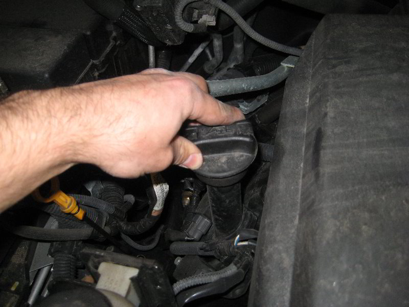 NissanArmadaVK56DEV8EngineOilChangeFilterReplacementGuide038