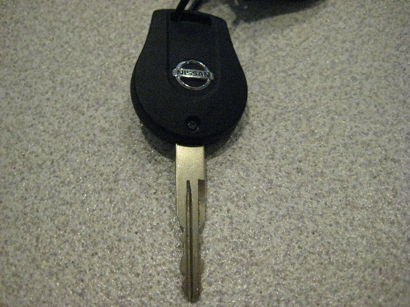 How to change battery in nissan cube key fob #3