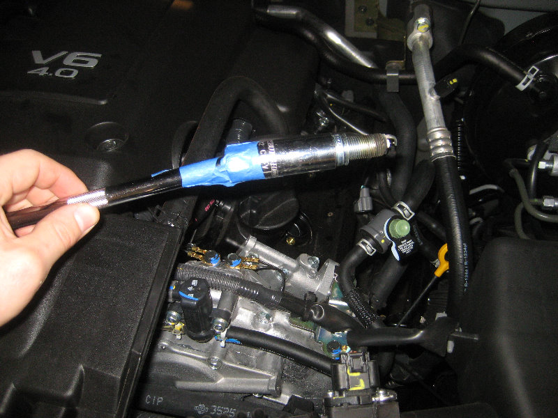 Nissan-Frontier-VQ40DE-V6-Engine-Spark-Plugs-Replacement-Guide-020