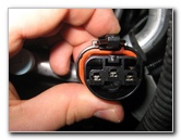 Nissan-Juke-Headlight-Bulbs-Replacement-Guide-011
