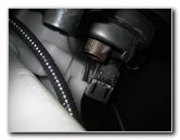 Nissan-Juke-Headlight-Bulbs-Replacement-Guide-015