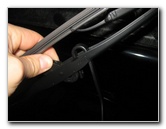 Nissan-Juke-Windshield-Window-Wiper-Blades-Replacement-Guide-012