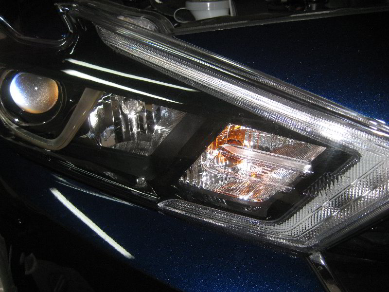 Nissan-Maxima-Headlight-Bulbs-Replacement-Guide-027