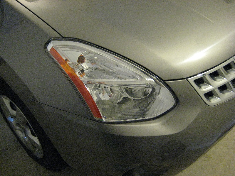 Nissan-Rogue-Headlight-Bulbs-Replacement-Guide-001