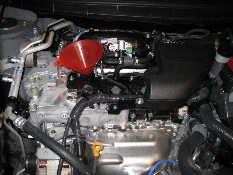 Nissan-Rogue-QR25DE-I4-Engine-Oil-Change-Guide-018