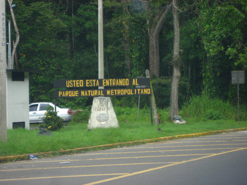 Parque-Natural-Metropolitano-Panama-City-002