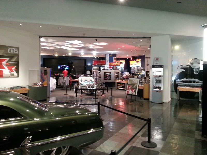 Petersen-Automotive-Museum-Los-Angeles-CA-003