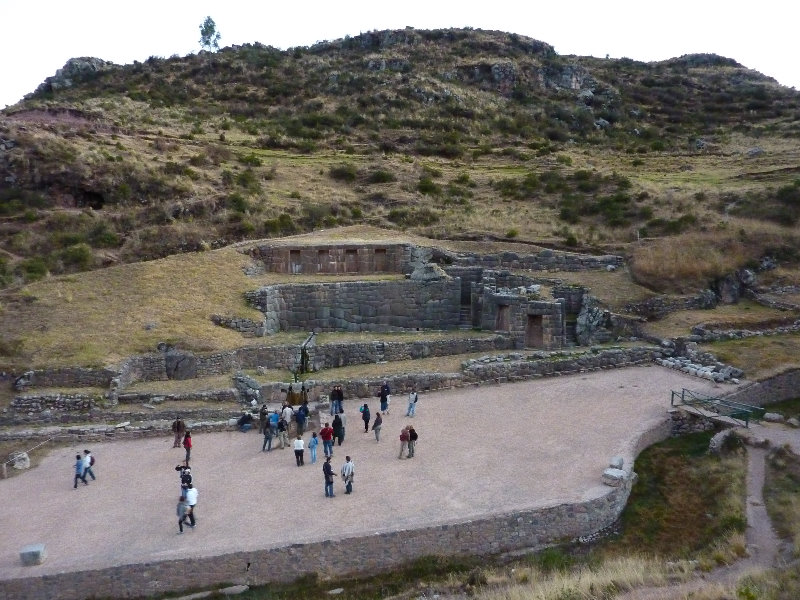 Puca-Pucara-Red-Fort-Incan-Ruins-Cusco-Peru-022