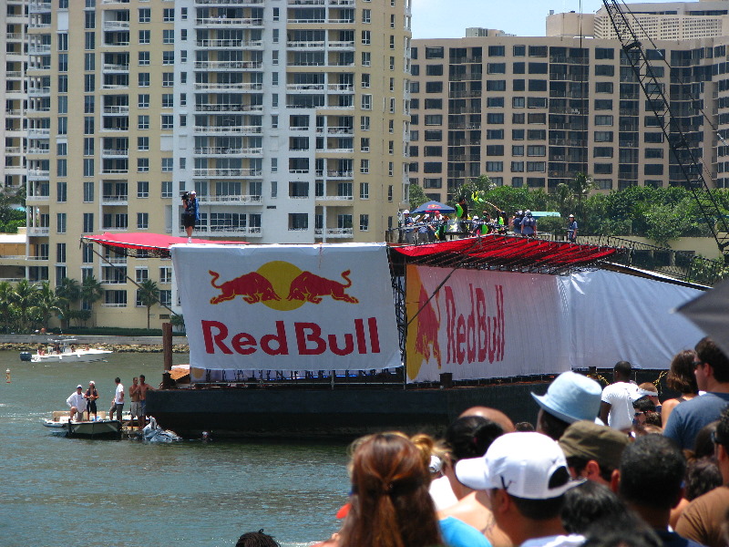 Red-Bull-Flugtag-2010-Bayfront-Park-Miami-FL-044