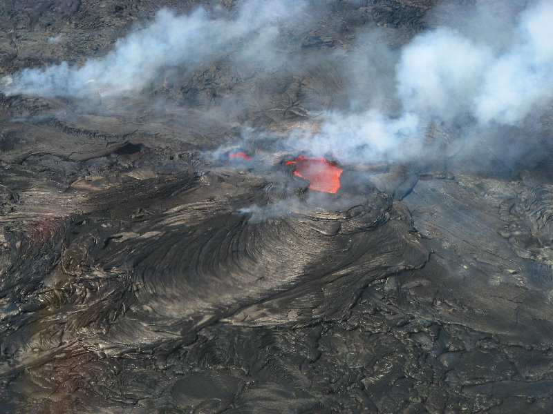 Safari-Helicopter-Tours-Volcanic-Lava-Waterfalls-Hilo-Big-Island-Hawaii-037