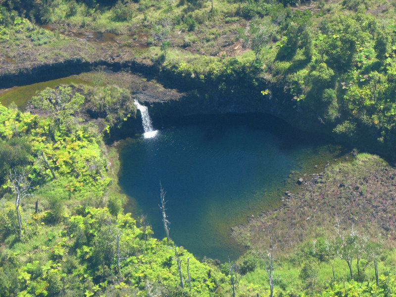 Safari-Helicopter-Tours-Volcanic-Lava-Waterfalls-Hilo-Big-Island-Hawaii-089