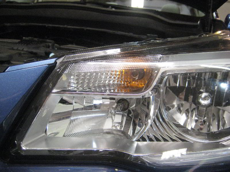 Subaru-Forester-Headlight-Bulbs-Replacement-Guide-024