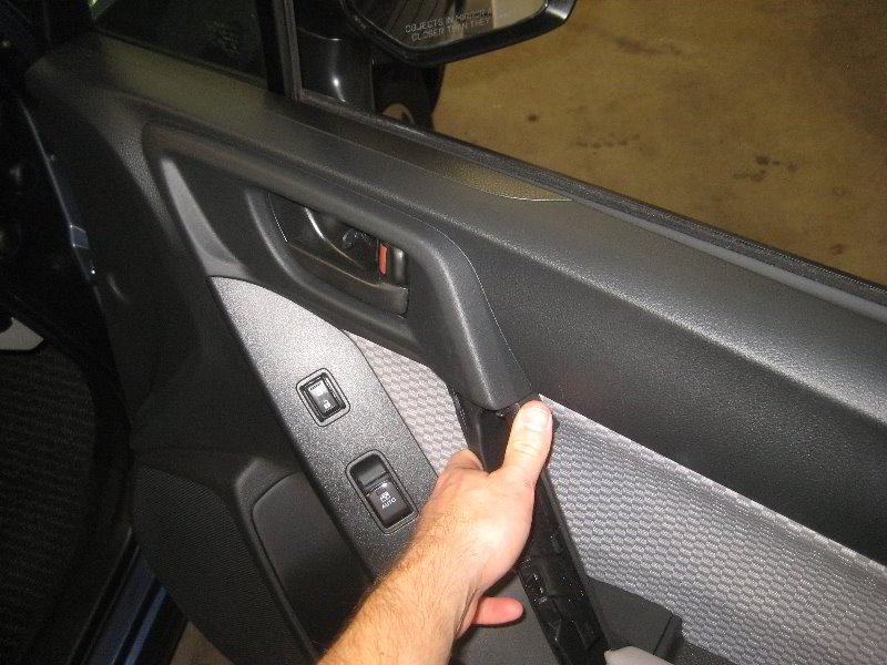 Subaru-Forester-Interior-Door-Panel-Removal-Guide-051
