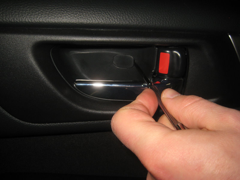 Subaru-Outback-Interior-Door-Panel-Removal-Speaker-Upgrade-Guide-003