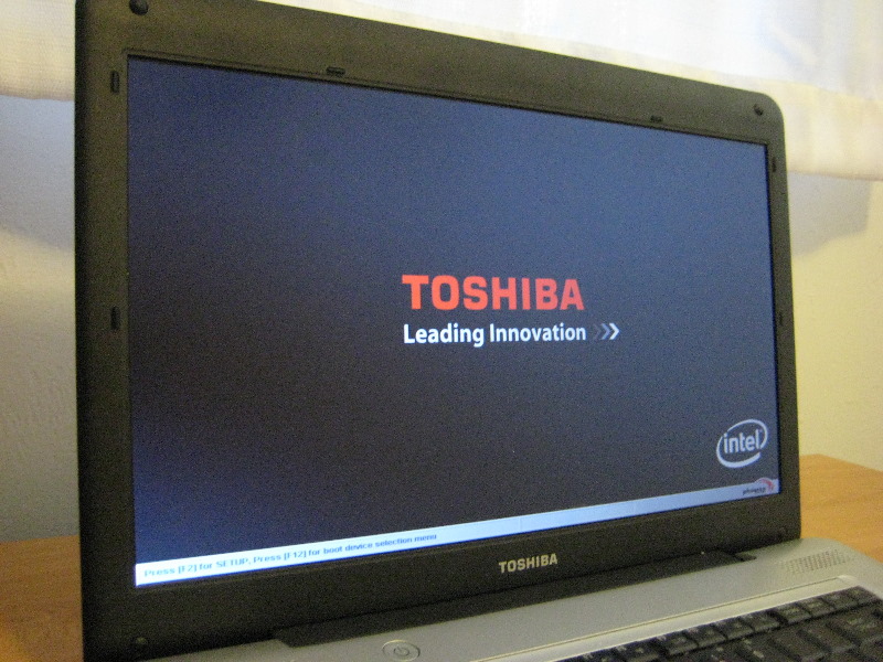Toshiba-L455-Laptop-Hard-Drive-RAM-Upgrade-Guide-033