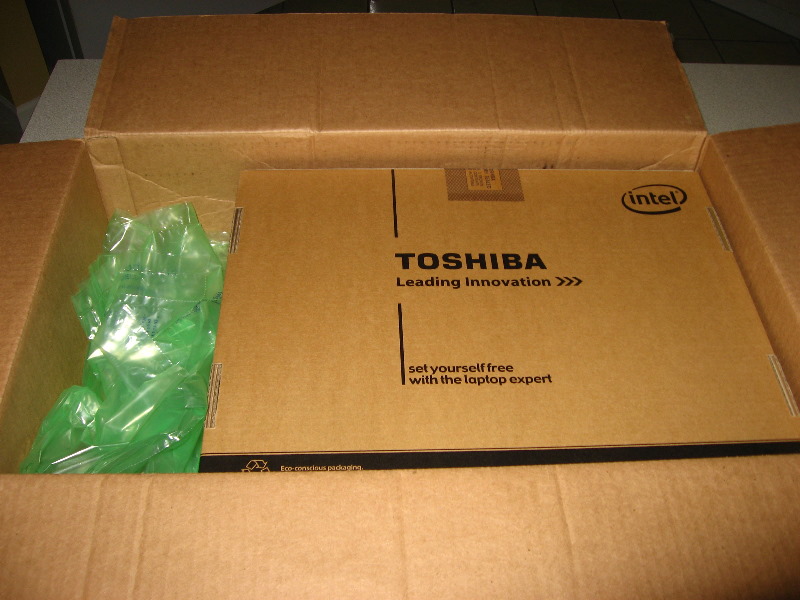 Toshiba-Satellite-A505-S6035-Laptop-Review-001