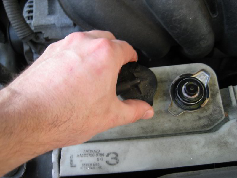 ToyotaCorollaCoolantChangeRadiatorDrainRefillGuide005