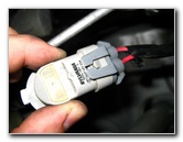 Toyota-Corolla-Headlight-Bulb-Replacement-Guide-007