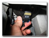Toyota-Corolla-Headlight-Bulb-Replacement-Guide-012