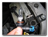 Toyota-Corolla-Headlight-Bulb-Replacement-Guide-014