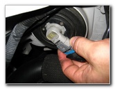 Toyota-Corolla-Headlight-Bulb-Replacement-Guide-030