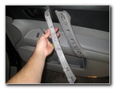 Toyota-Highlander-Interior-Door-Panel-Removal-Guide-007