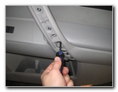 Toyota-Highlander-Interior-Door-Panel-Removal-Guide-009